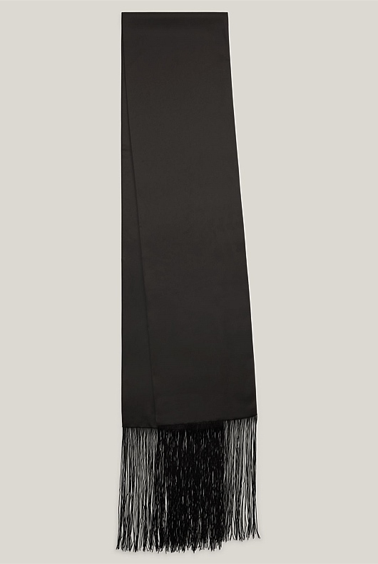 Lee Fringe Scarf
