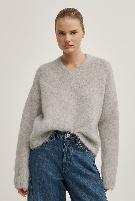 High V-Neck Fluffy Knit
