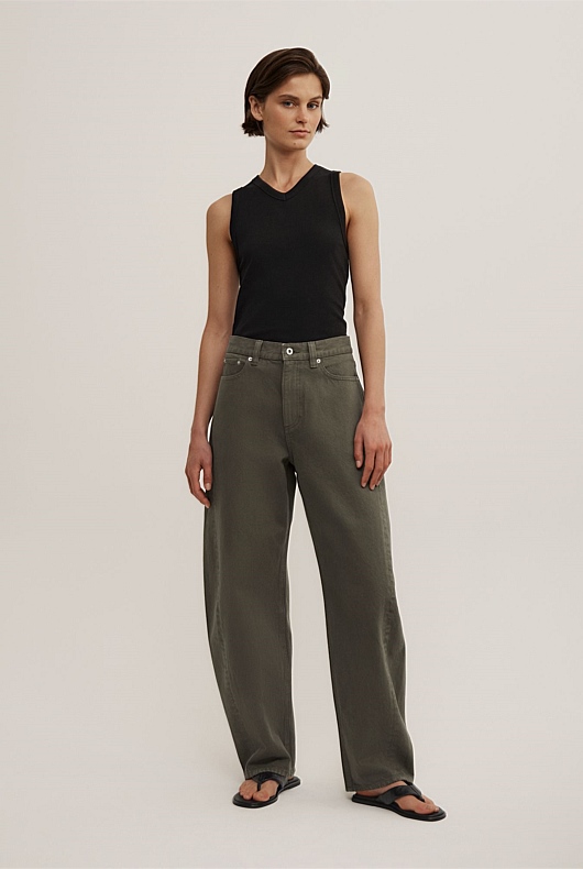 Barrel Leg Jeans