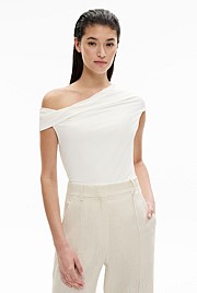 Asymmetric Twist Top