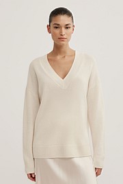 Cashmere V-Neck Knit
