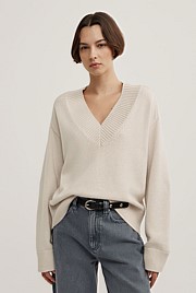 V-Neck Knit