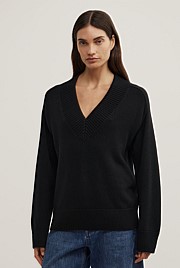 V-Neck Knit