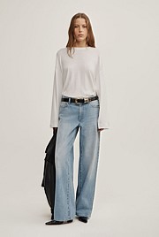 Mid Rise Wide Leg Jean