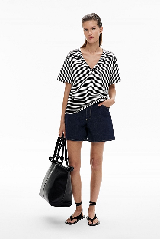 Black Stripe V Neck TShirt Women's Short Sleeve Tops Witchery