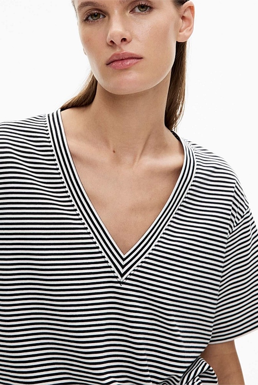 Black Stripe V Neck TShirt Women's Short Sleeve Tops Witchery