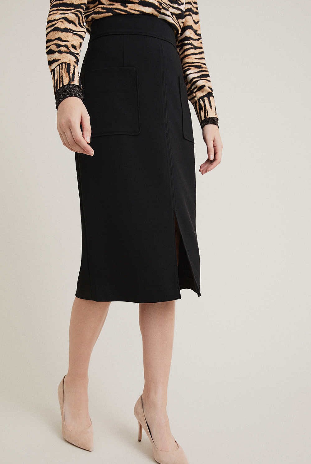 Pocket Front Pencil Skirt