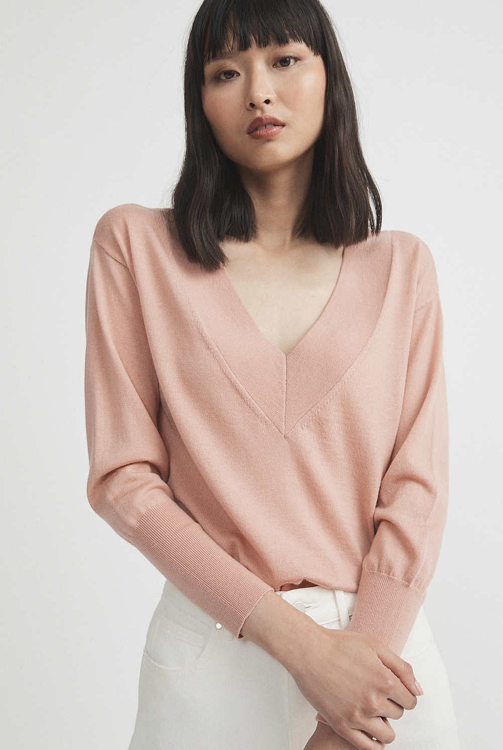 Merino V Neck Knit