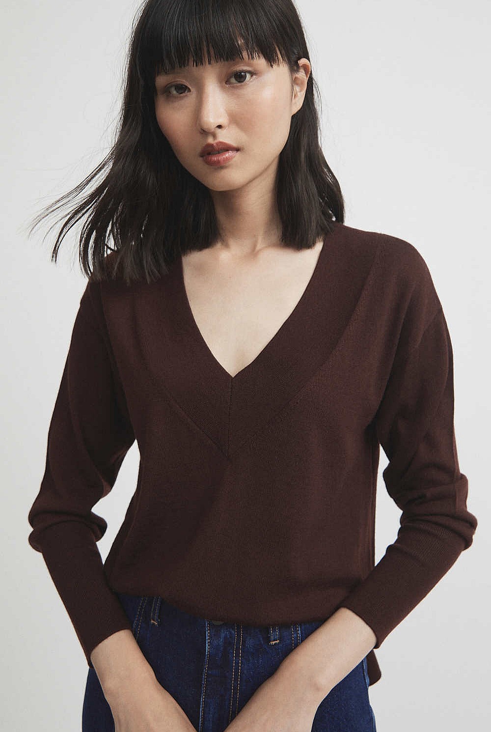 Merino V Neck Knit