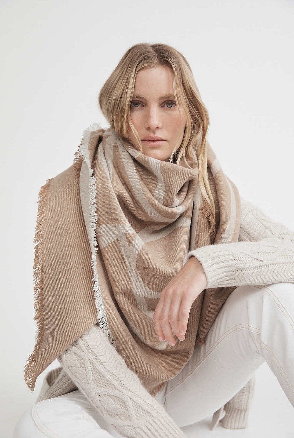 W1970 Monogram Scarf