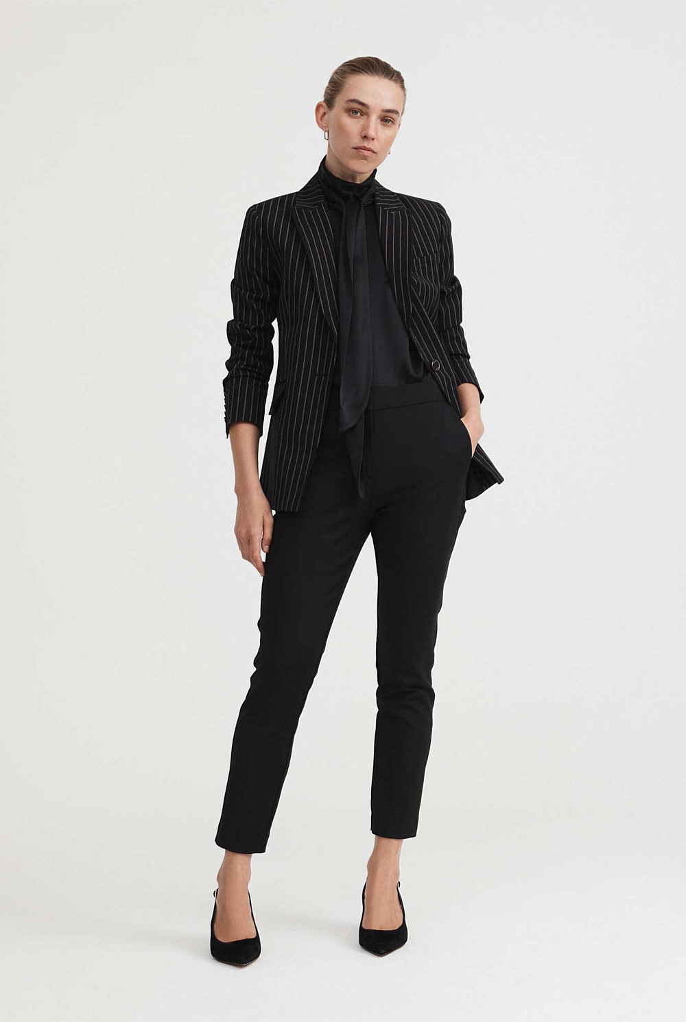 Slim Cropped Pant