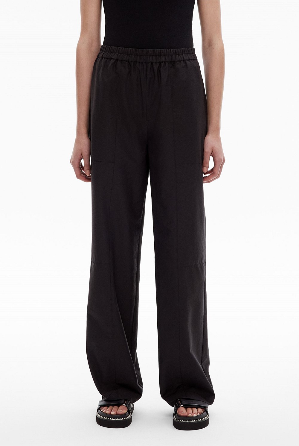 Utility Pull On Pant