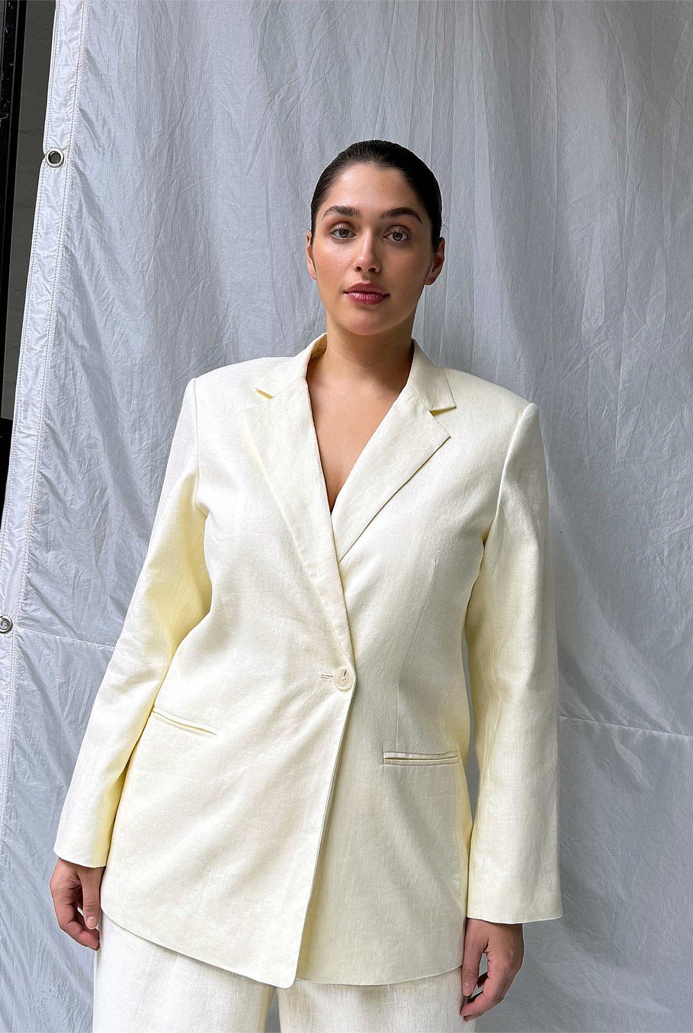 Linen Double-Breasted Blazer