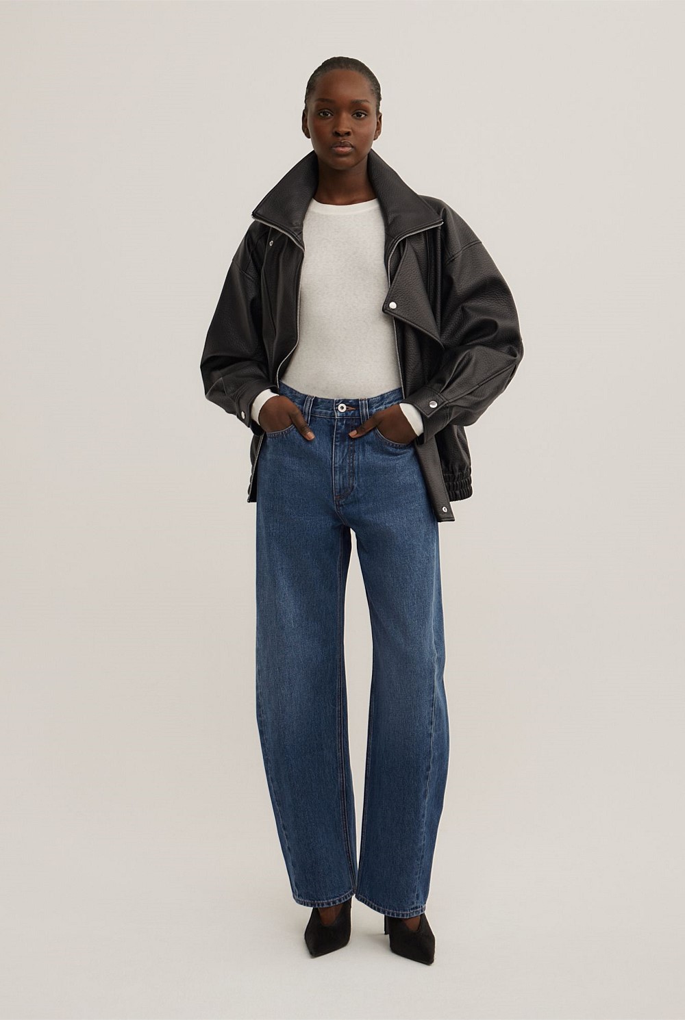 Barrel Leg Jeans