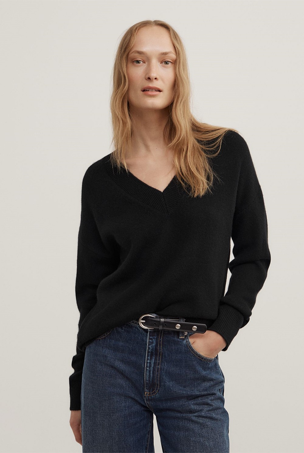 Cashmere V-Neck Knit