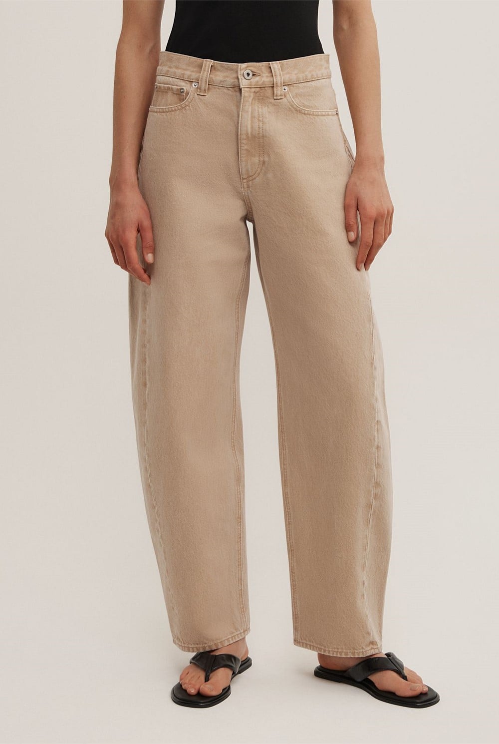 Barrel Leg Jeans