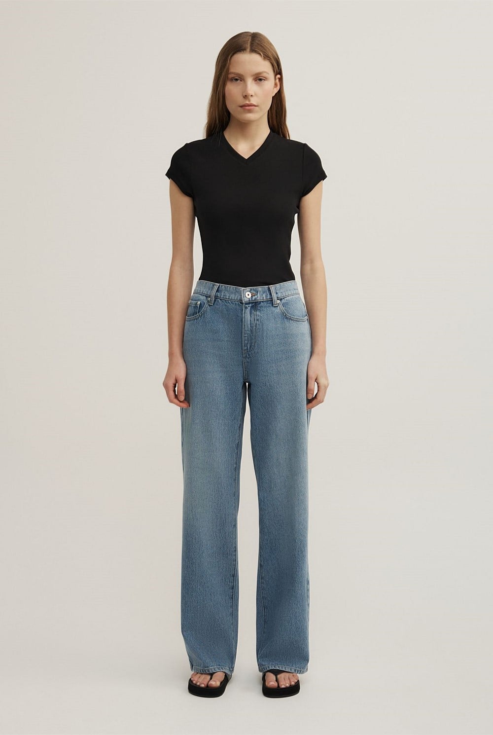 Mid Rise Relaxed Jeans