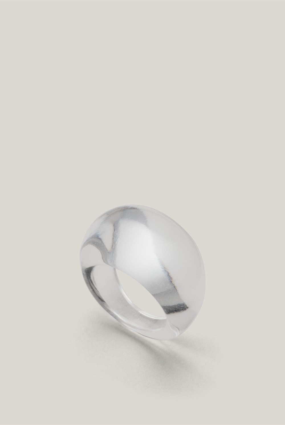 Nahla Resin Ring
