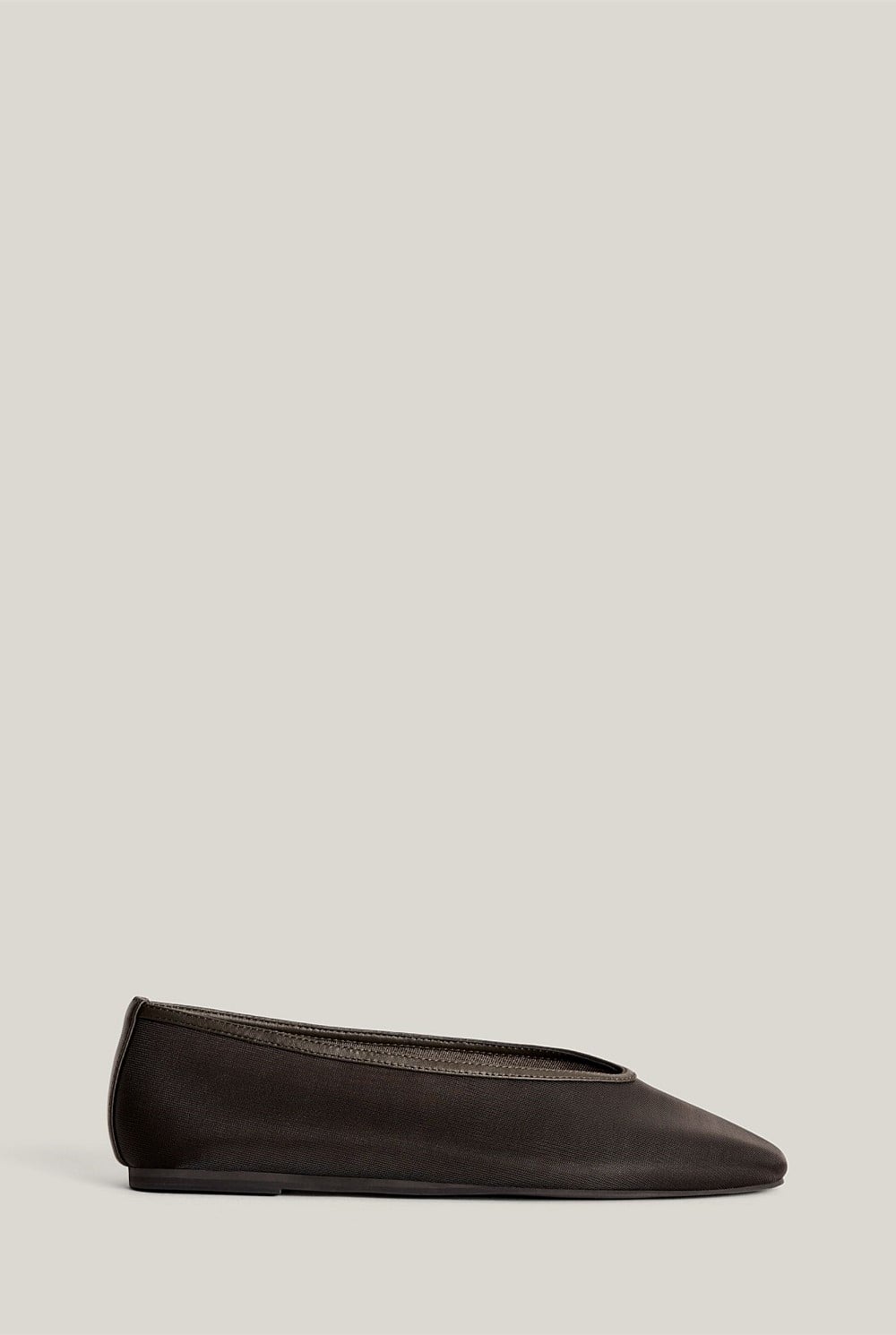 Petra Mesh Flats