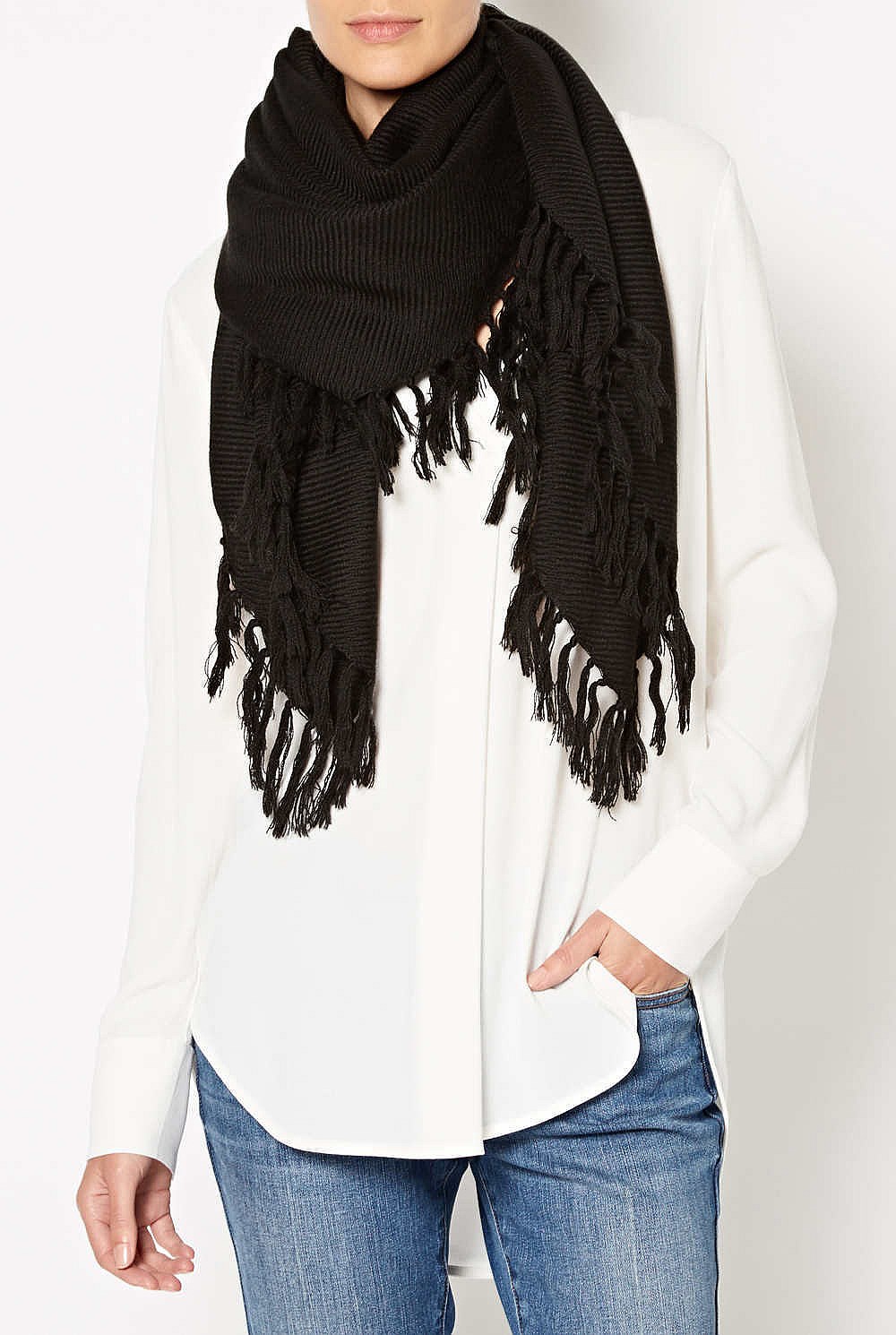 Woven Fringe Scrf