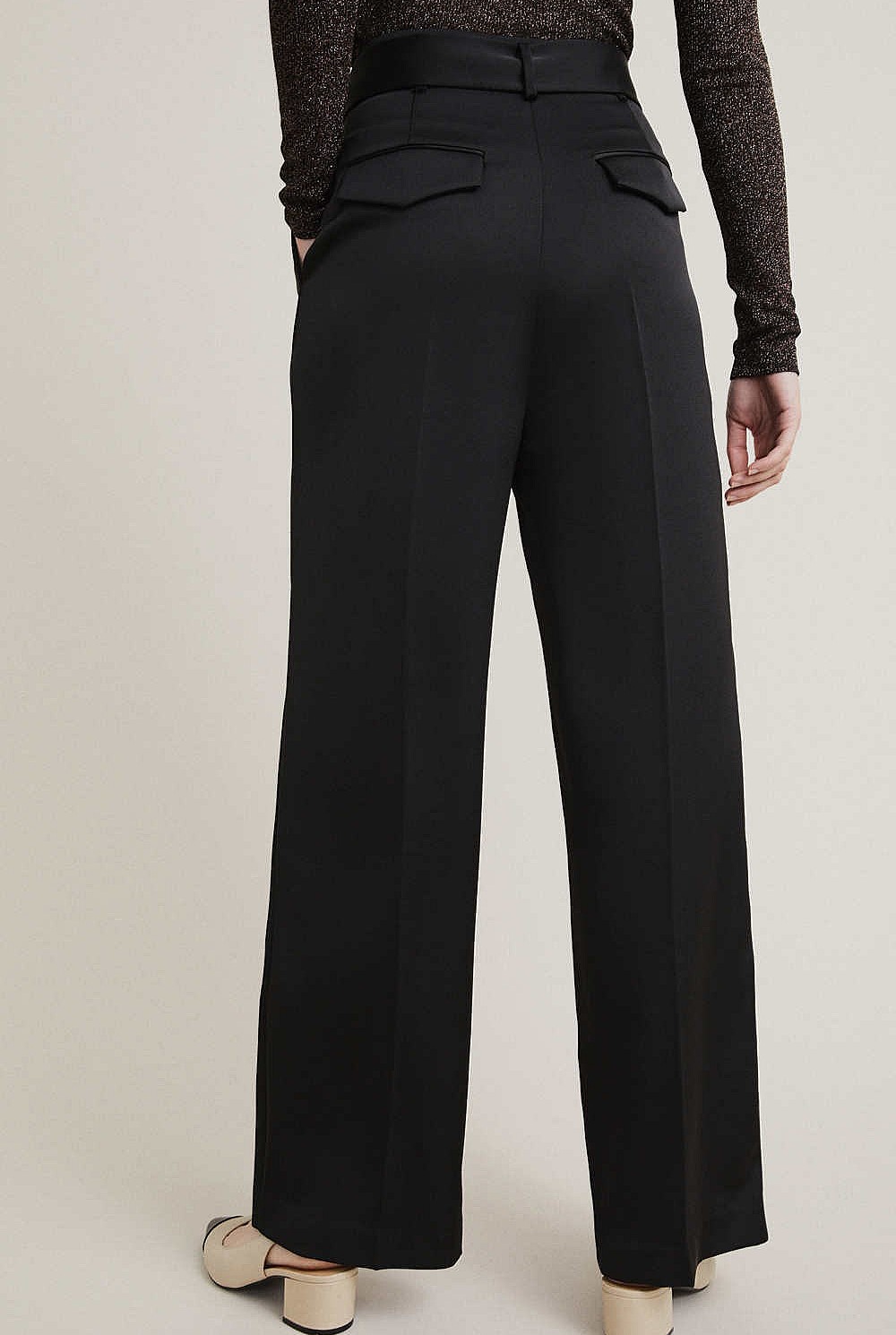 Luxe Pleat Pant