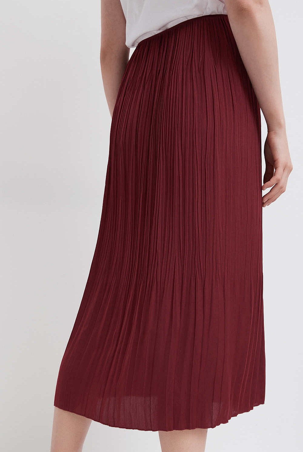 Soft Fine Pleat Skirt