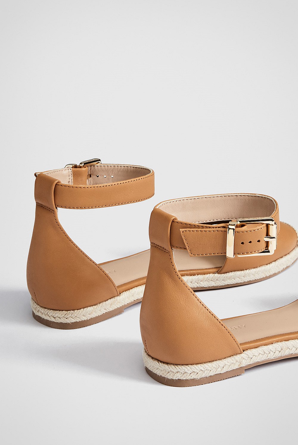 Hart Leather Flat