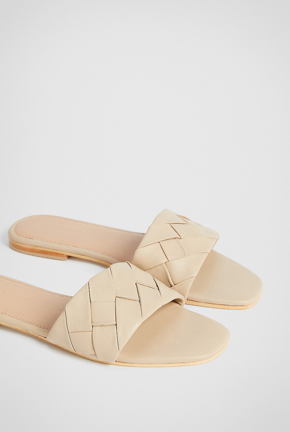 Jaclyn Leather Slide