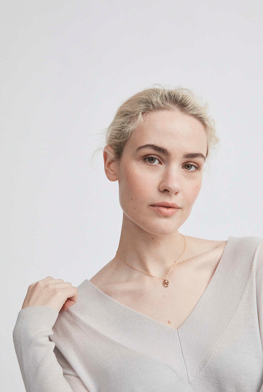 Merino V Neck Knit