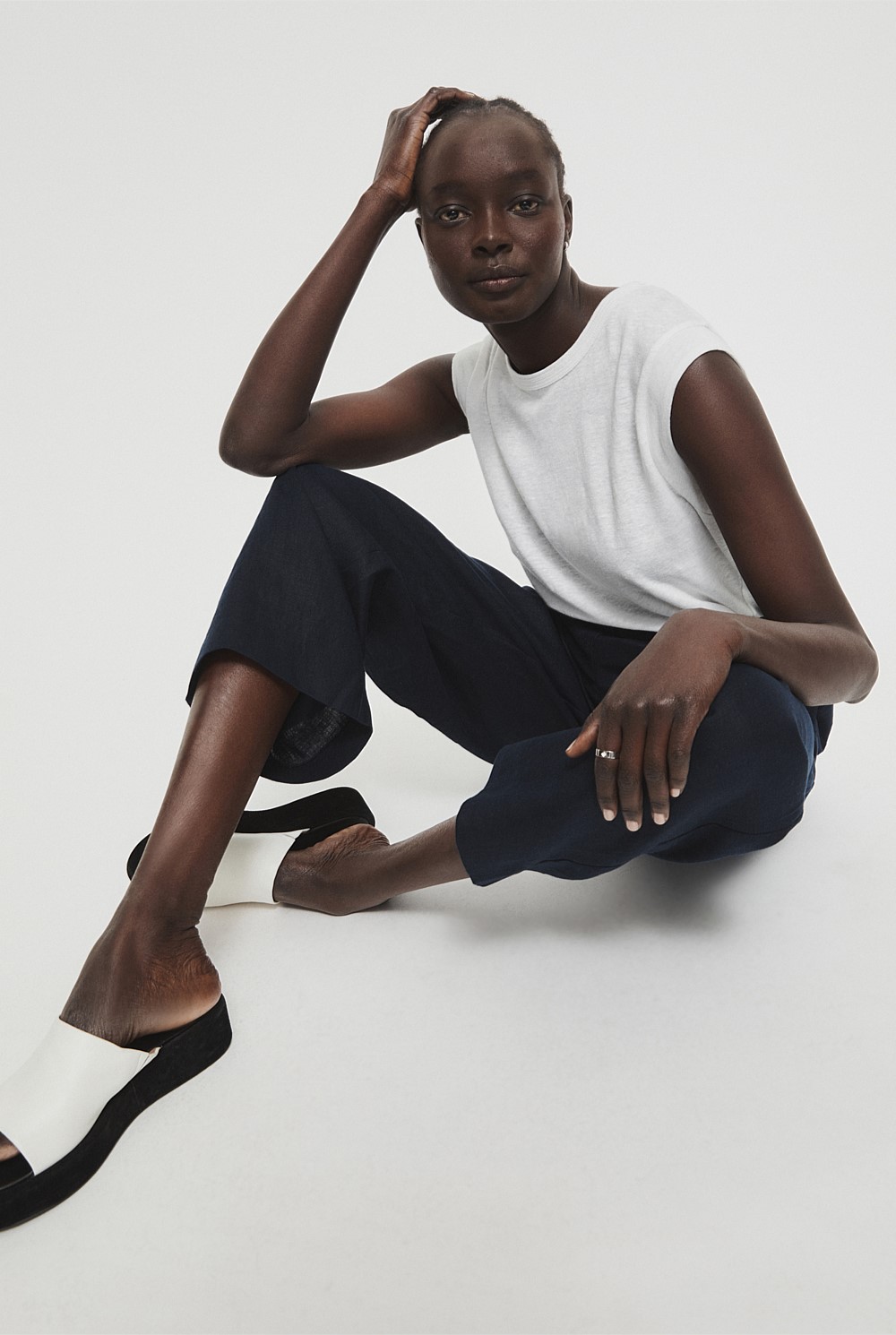 Waist Detail Linen Pant