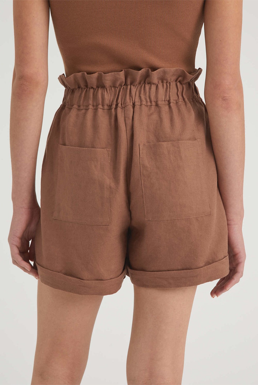 Waist Detail Linen Short