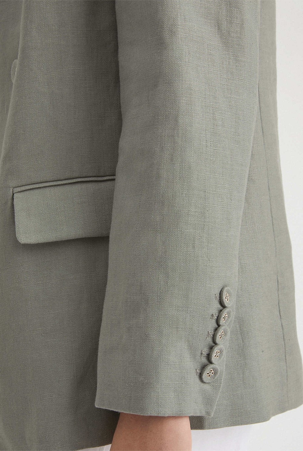 Relaxed Linen Blazer