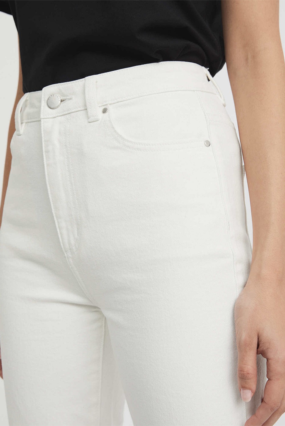 Sadie Straight Jean