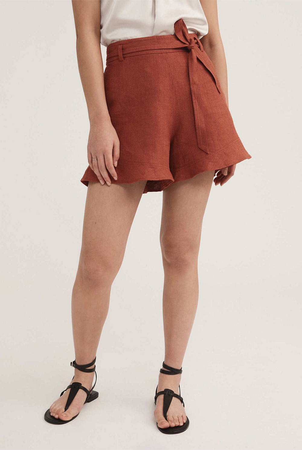 Belt Detail Linen Short