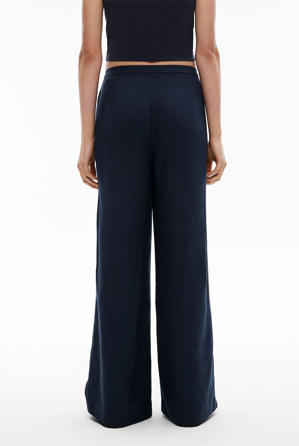 Clean Wide Leg Pant