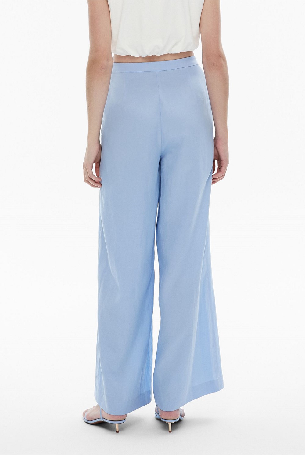 Clean Wide Leg Pant