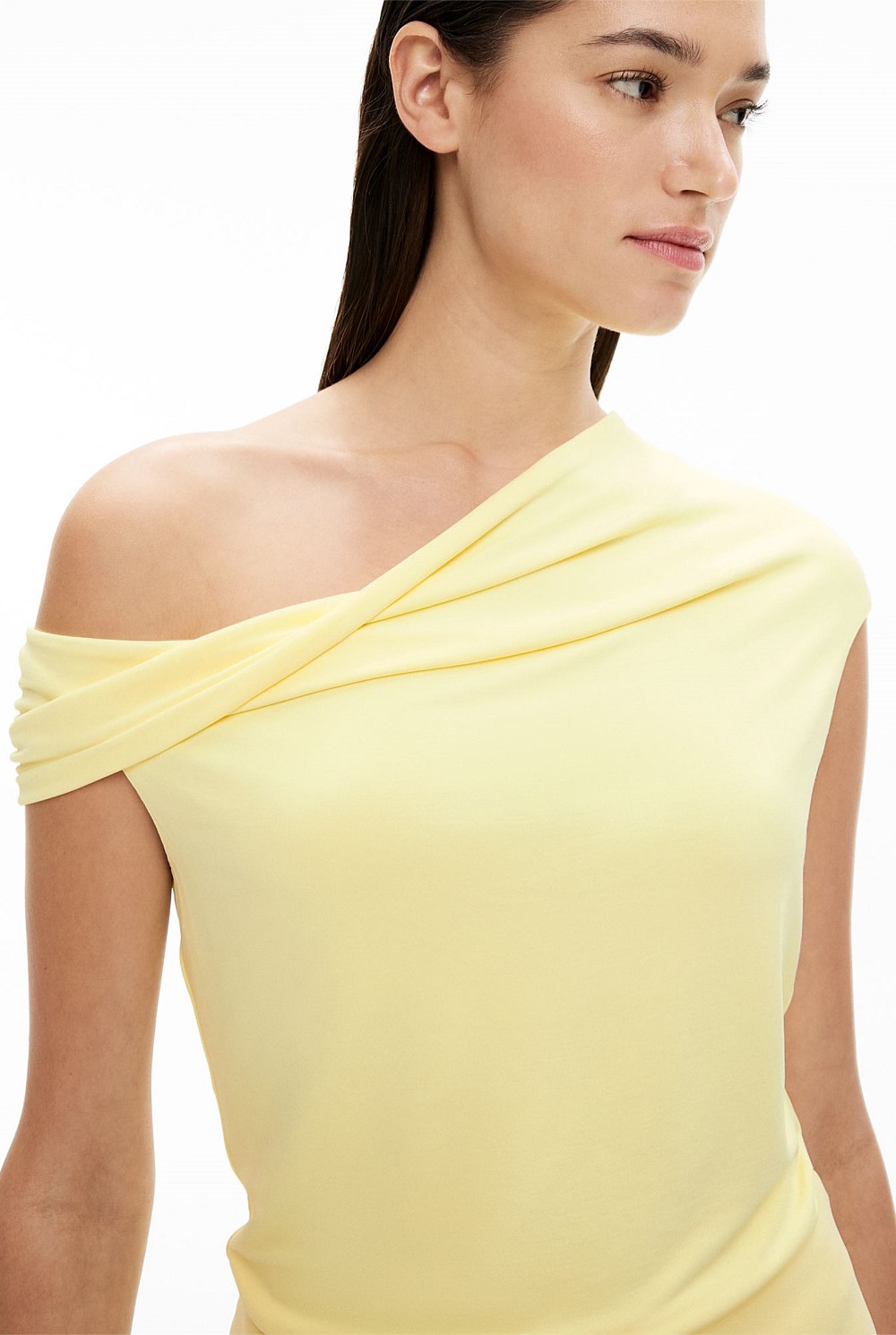 Asymmetric Twist Top