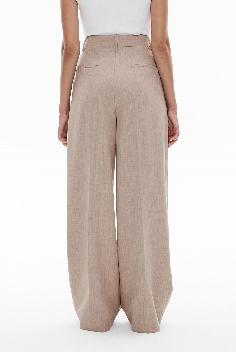 Soft Pleat Pant