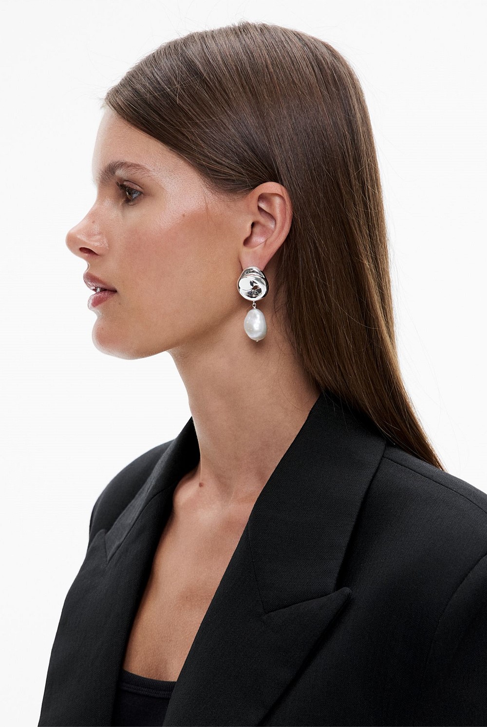 Ana Pearl Earrings