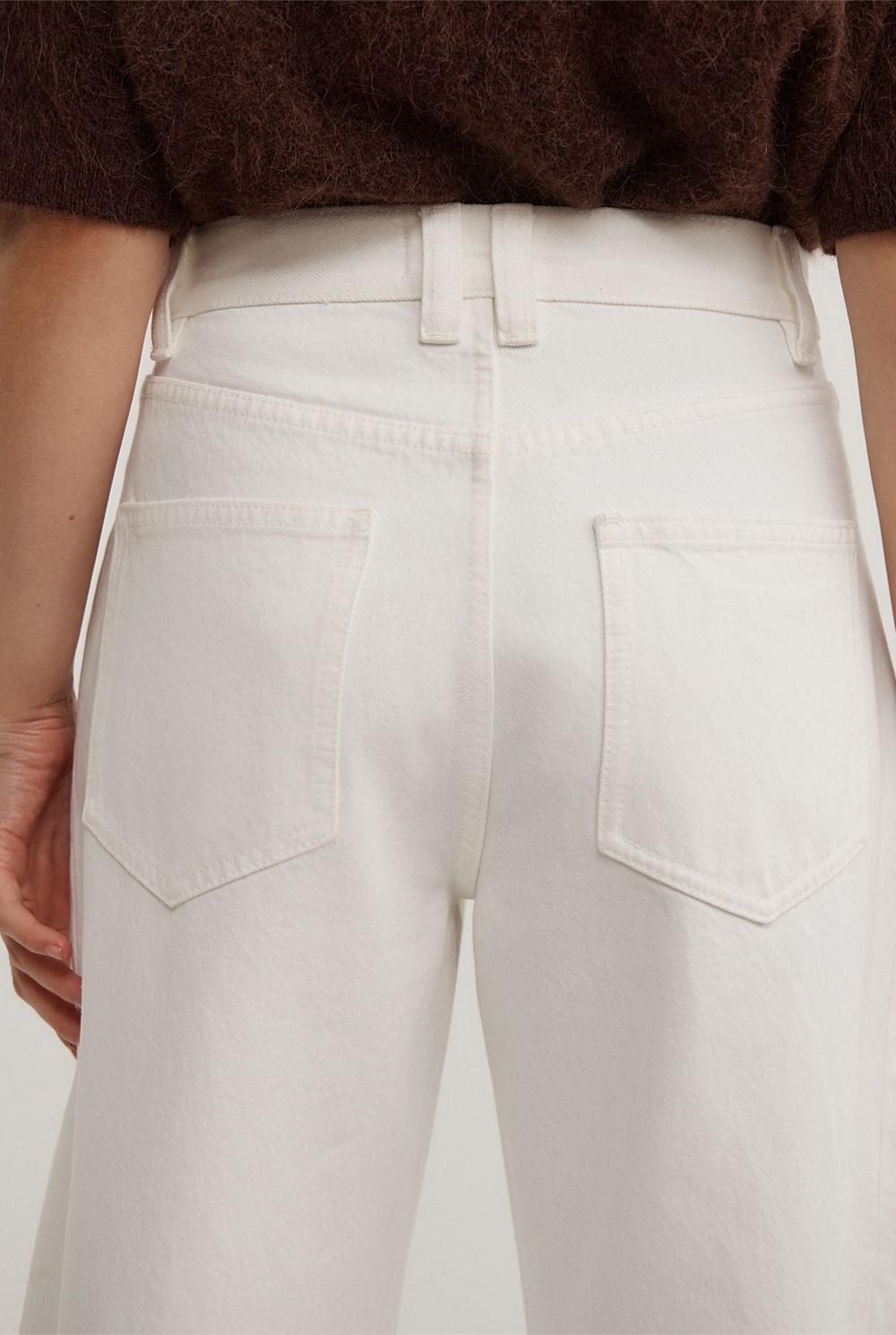 Barrel Leg Jeans