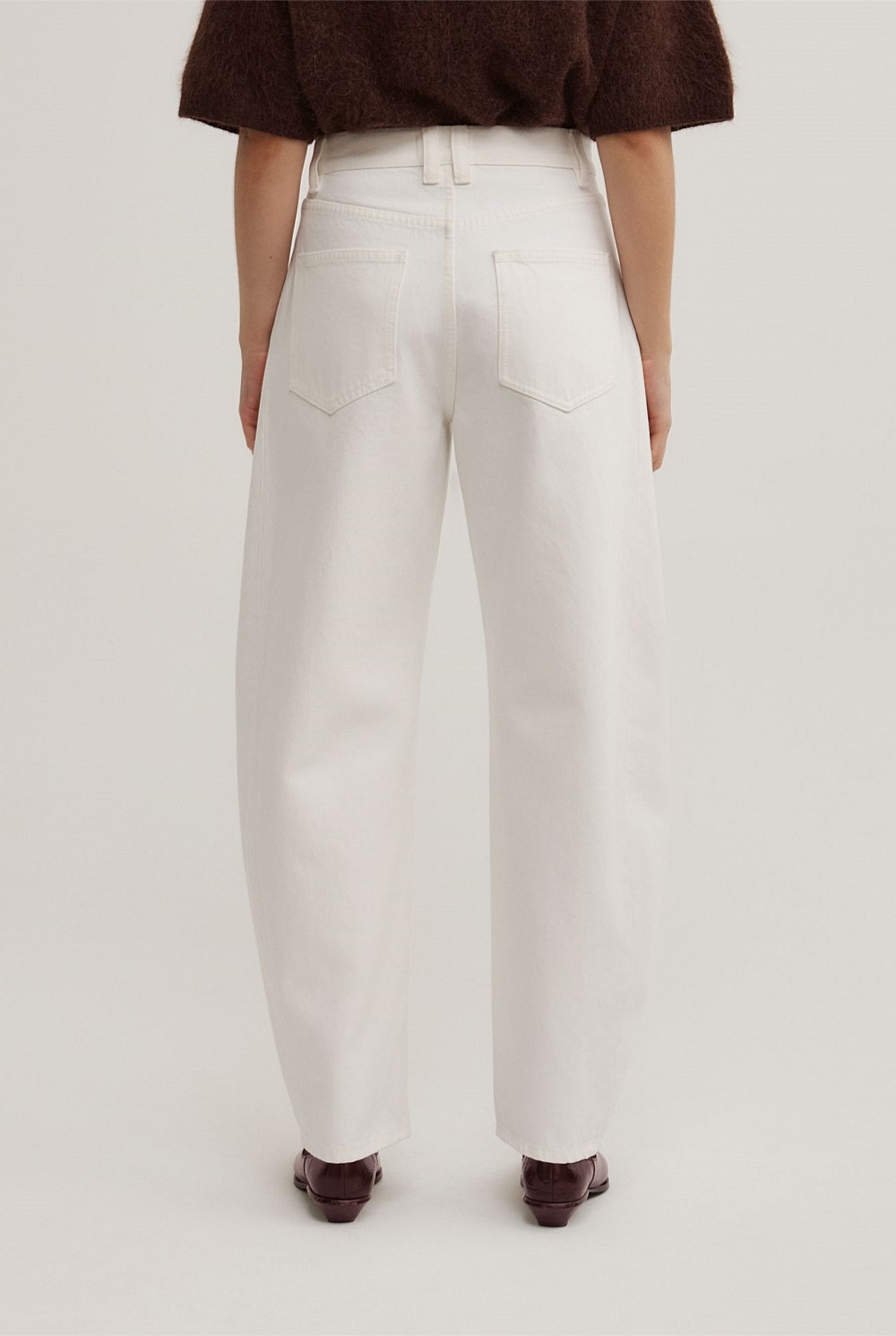 Barrel Leg Jeans