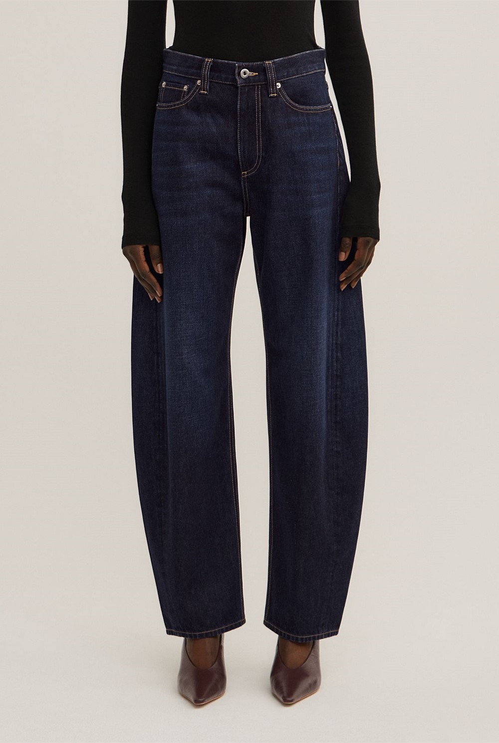 Barrel Leg Jeans