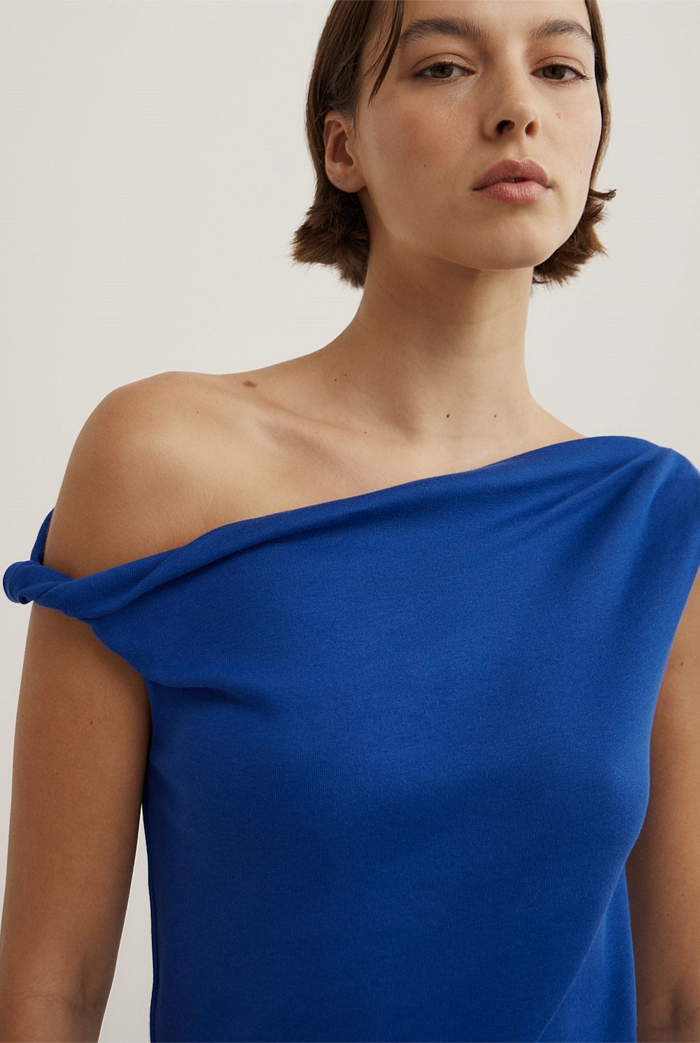 Twist Asymmetric Top