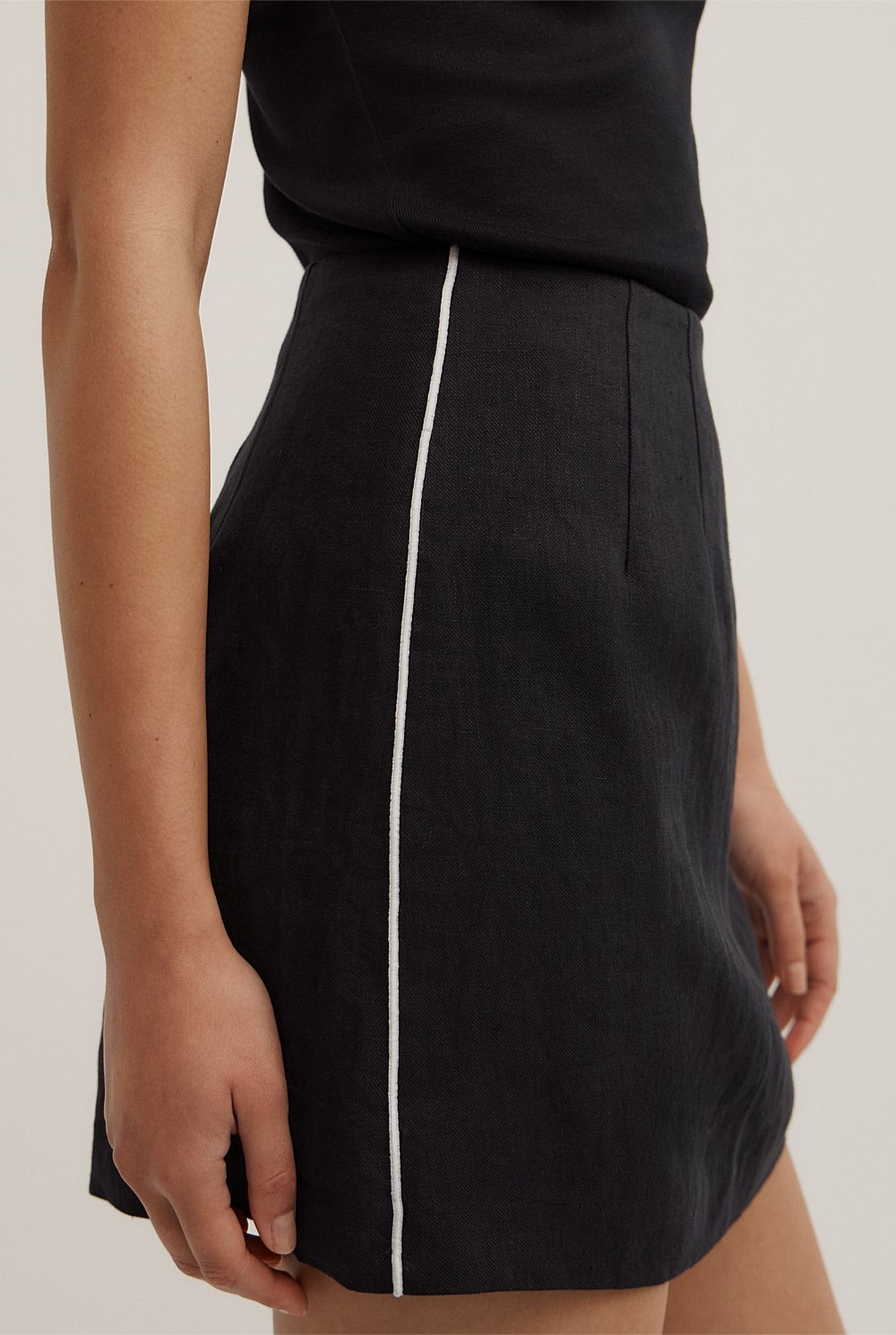Contrast Mini Skirt