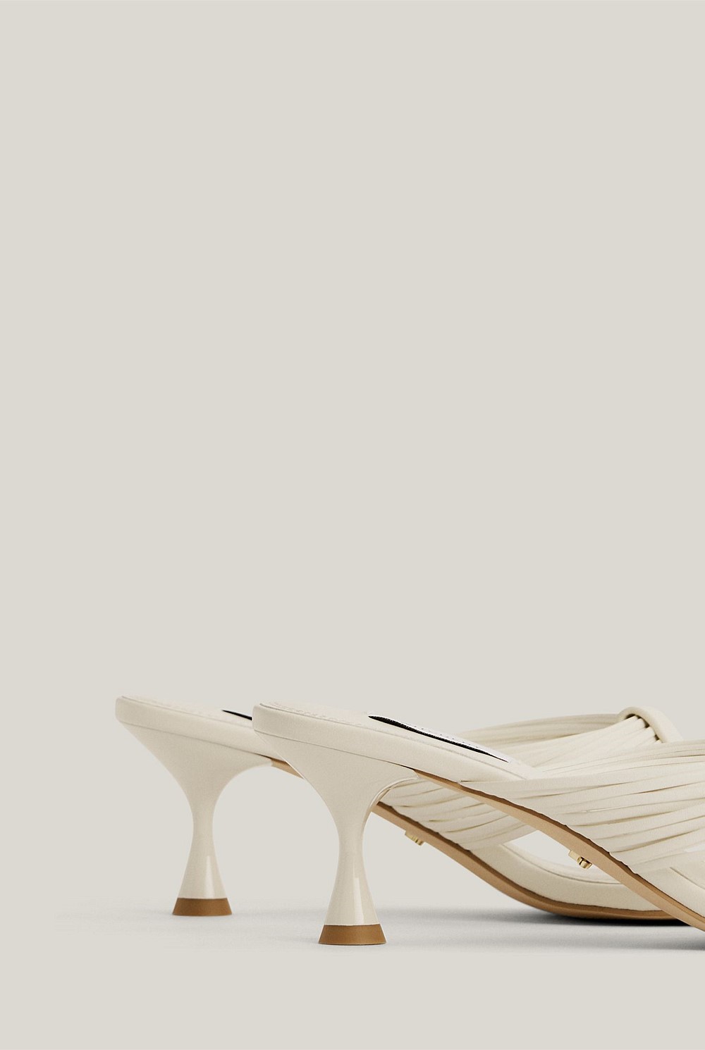 Anna Heels