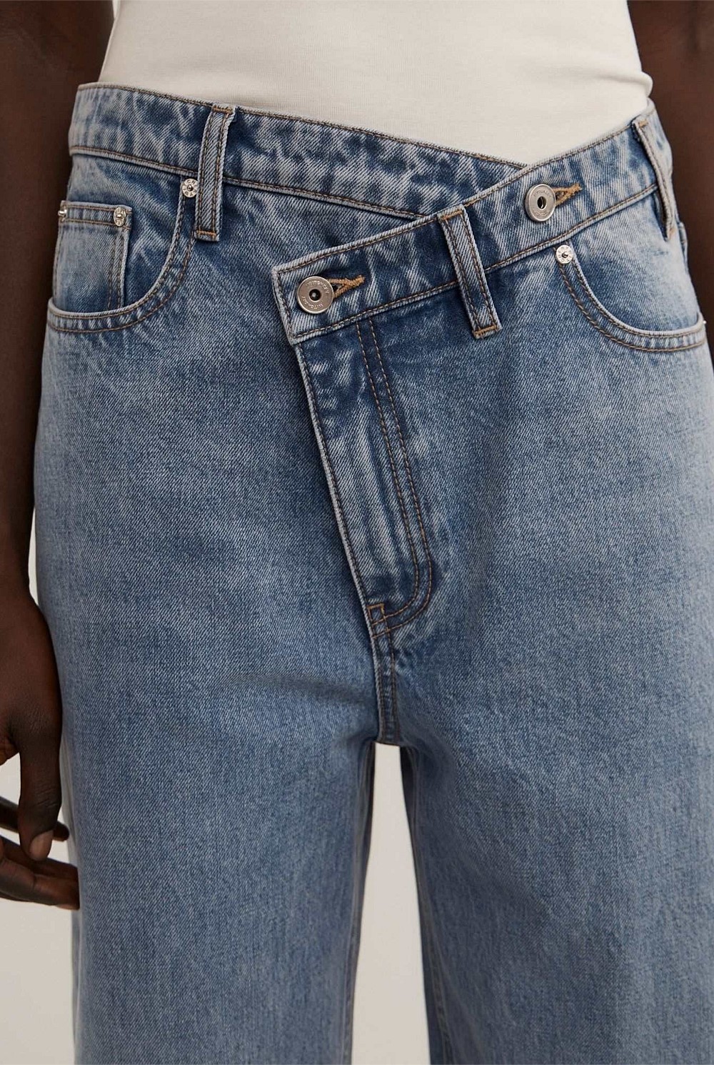 Crossover Jeans