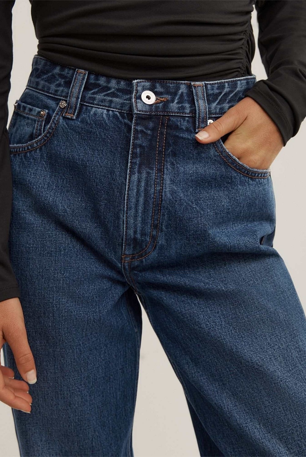 Stovepipe Jeans