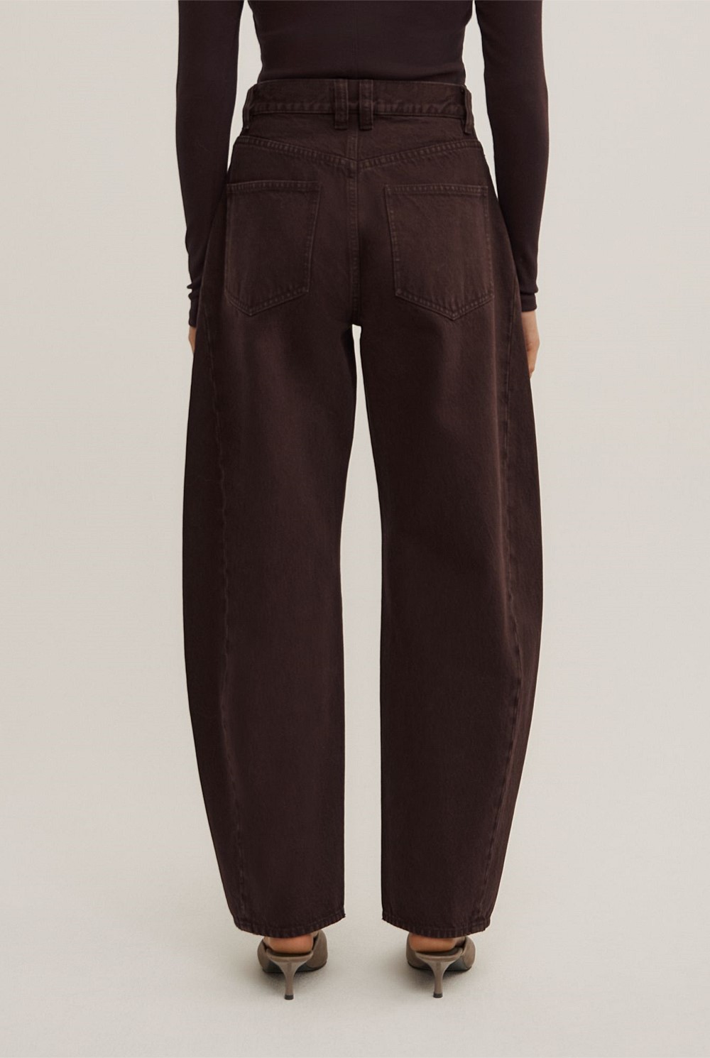 Barrel Leg Jeans