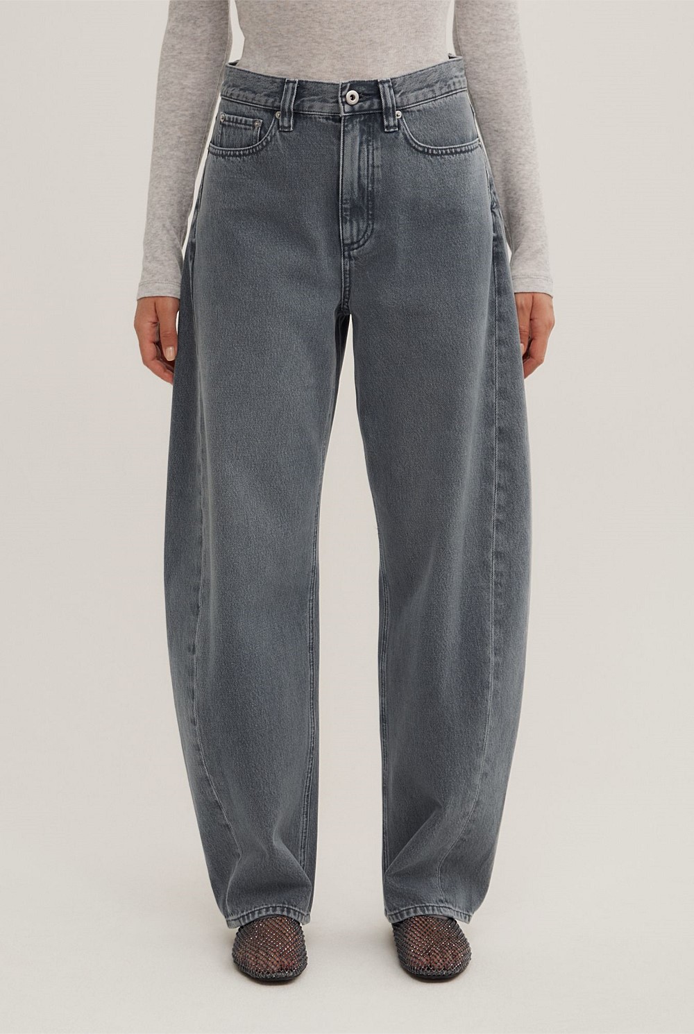 Barrel Leg Jeans