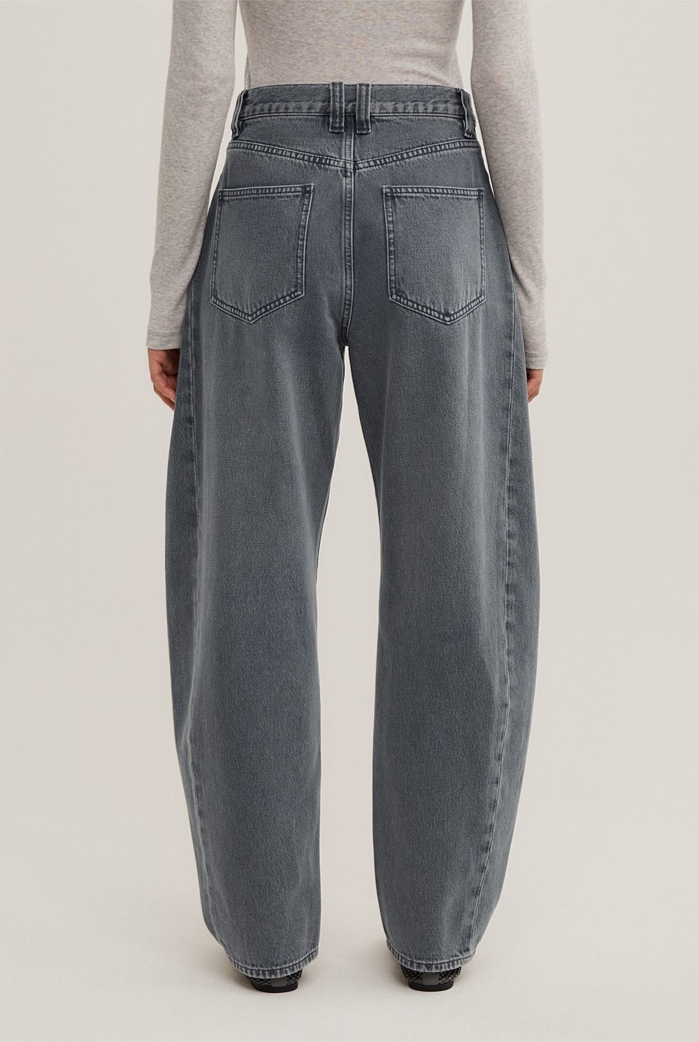 Barrel Leg Jeans